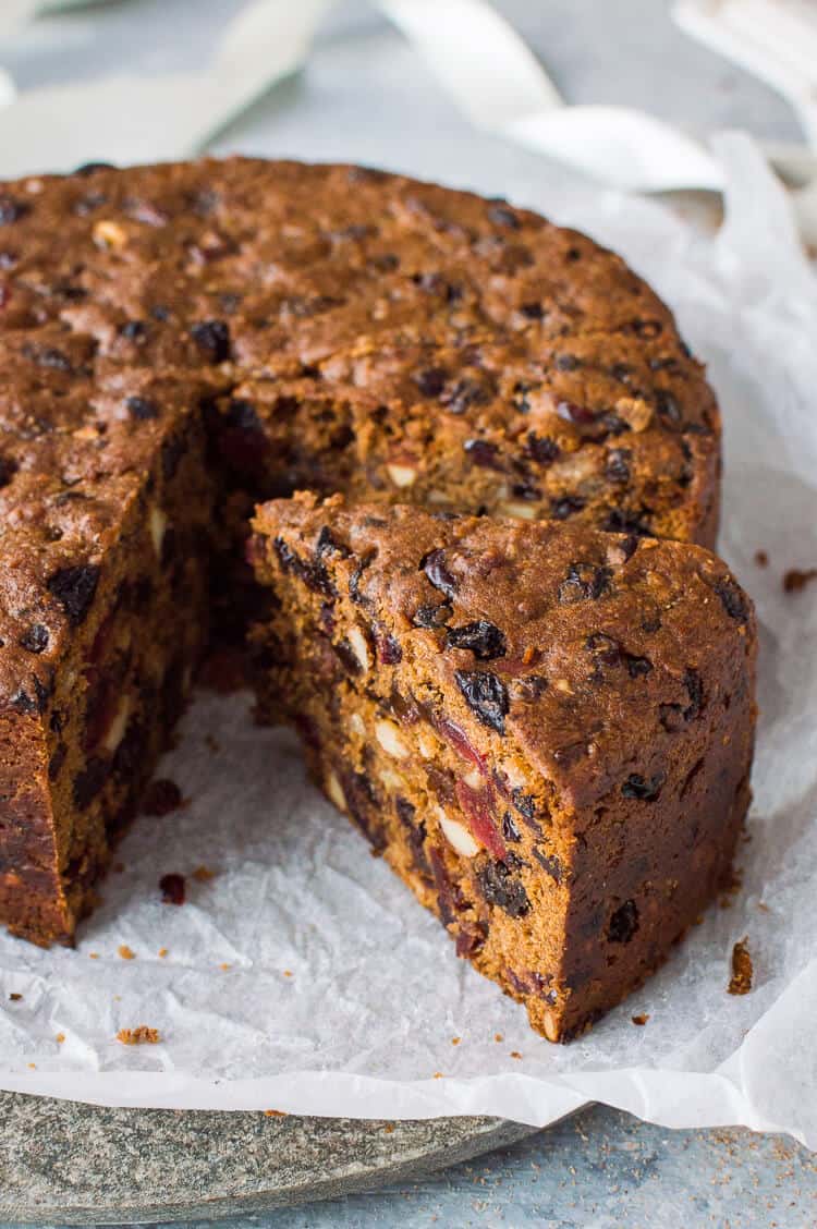 10 Healthy Vegan Christmas Cake Recipes